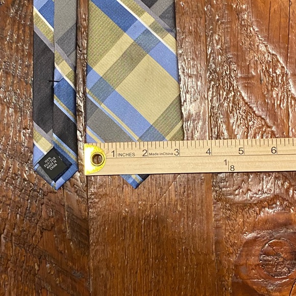 MICHAEL KORS men’s tie. Plaid 100% silk - Picture 4 of 7
